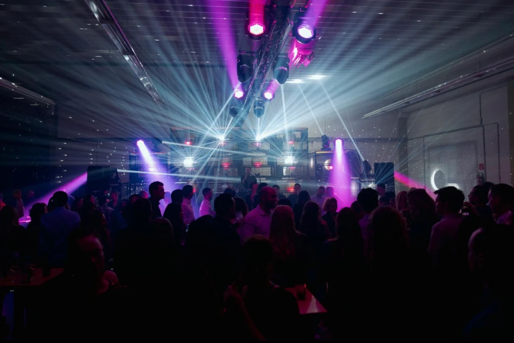 Cosmos Events mit Lichttechnik auf großen Firmenevents