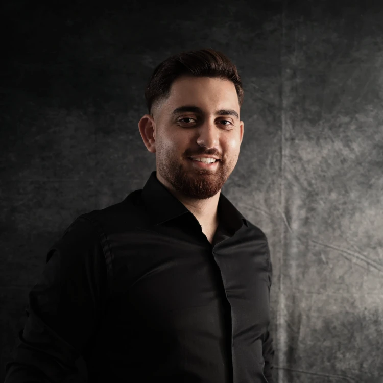 Julian als DJ Nani von Cosmos Events