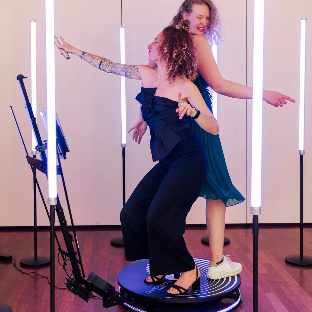 Die besondere Fotobox als 360 Grad Video-Spinner für Eure Hochzeit