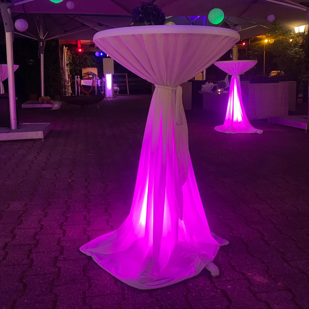 Ambientelicht für noch mehr Atmosphäre auf Eurer Hochzeit
