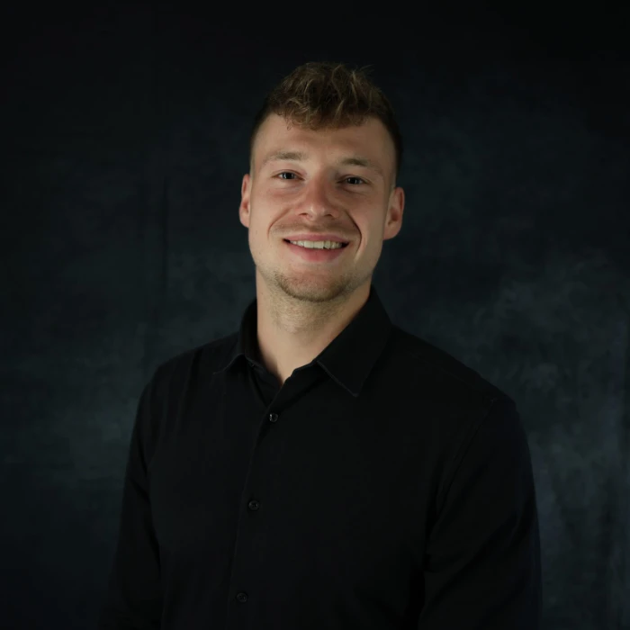 Simon als DJ Williams bei Cosmos Events